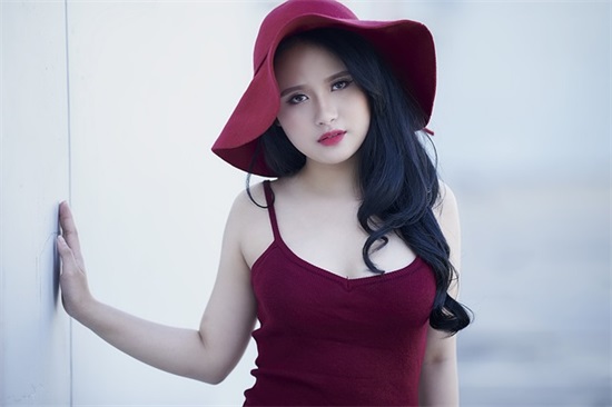 qq网名女生带i的 qq网名女生带i的