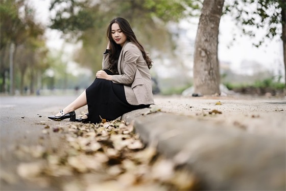 带墨镜的大叔网名女的